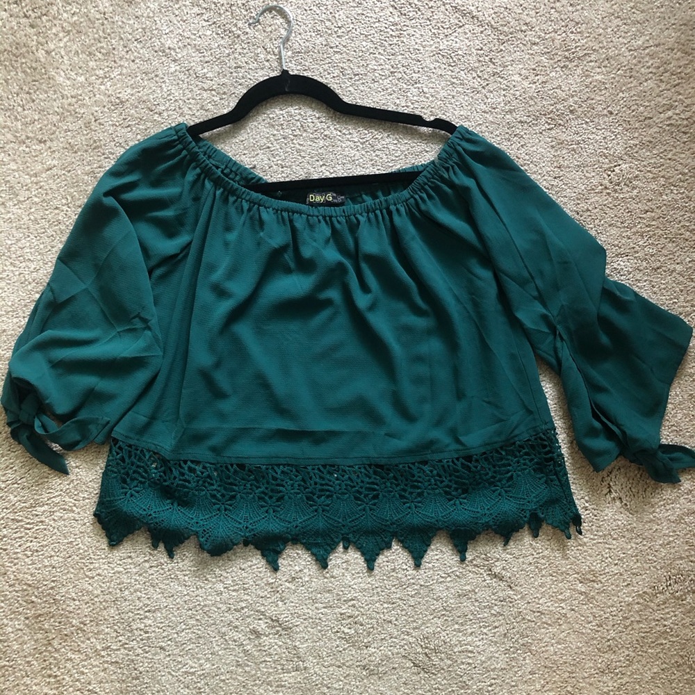 Off Shoulder Crop